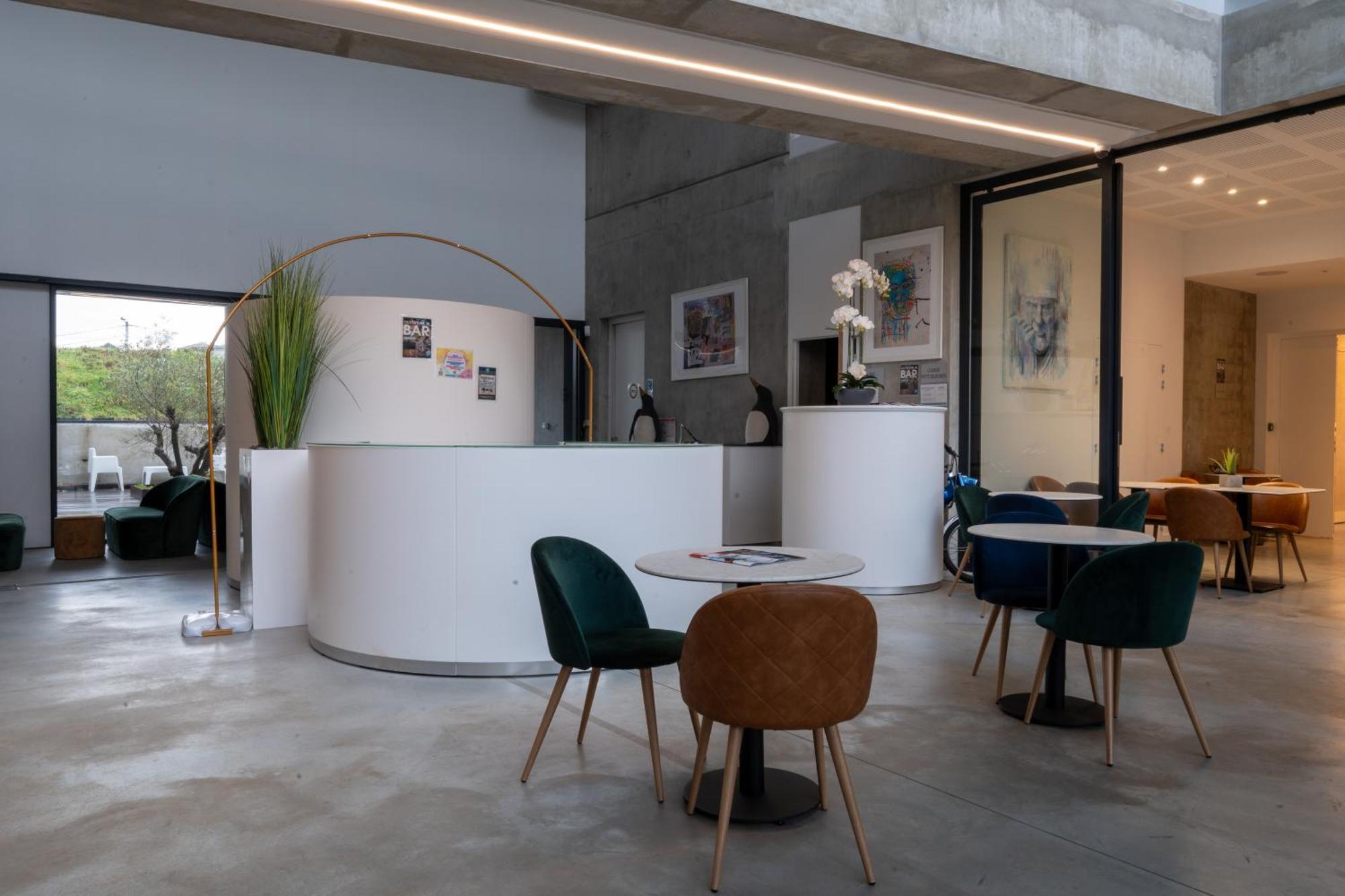 Lozanne Le B Complexe Hotel מראה חיצוני תמונה